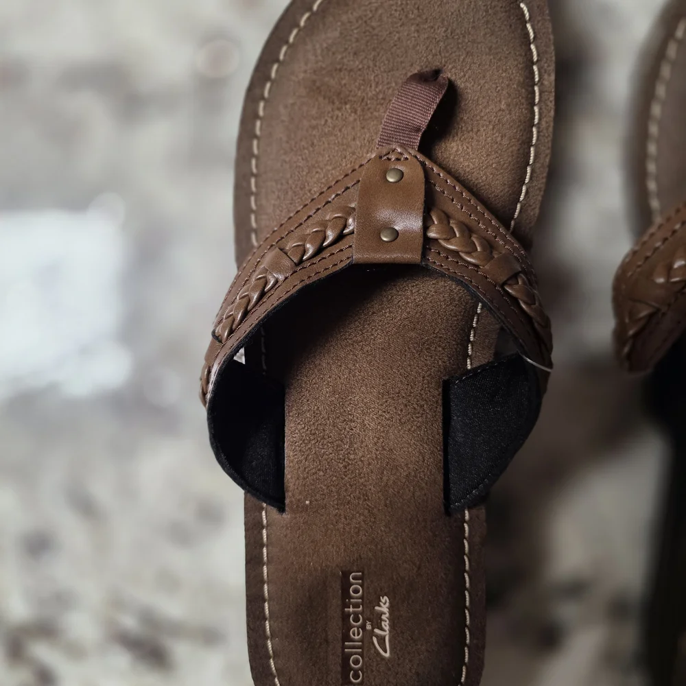 Clarks Womens Brown Size 8 Sandals -STILL AVAILABLE - Picture 2 of 7